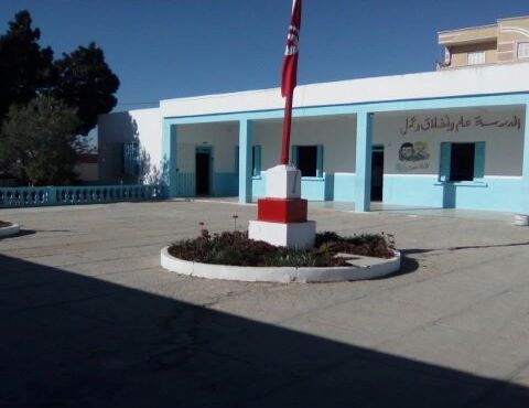 École Primaire Hédi Youssef Khniss-الهادي يوسف